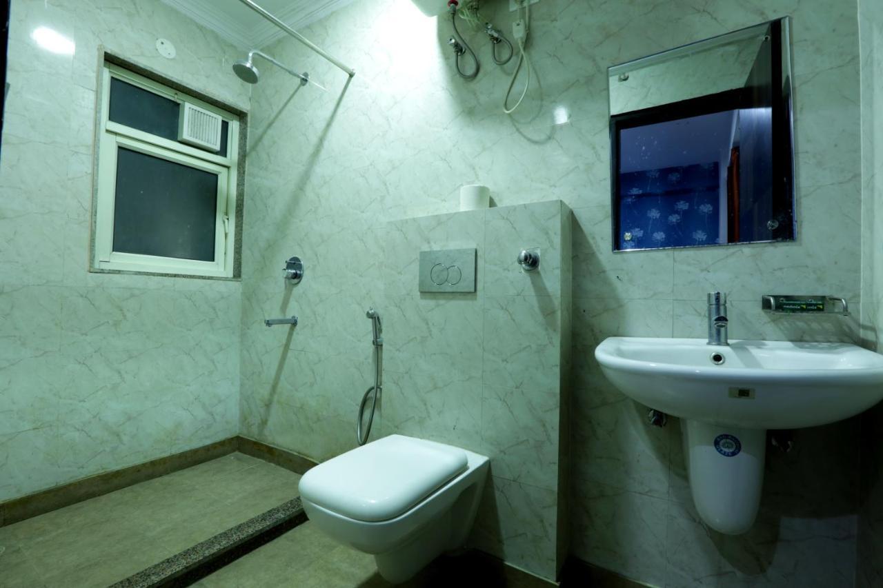 Hotel Airport Star New Delhi Bagian luar foto