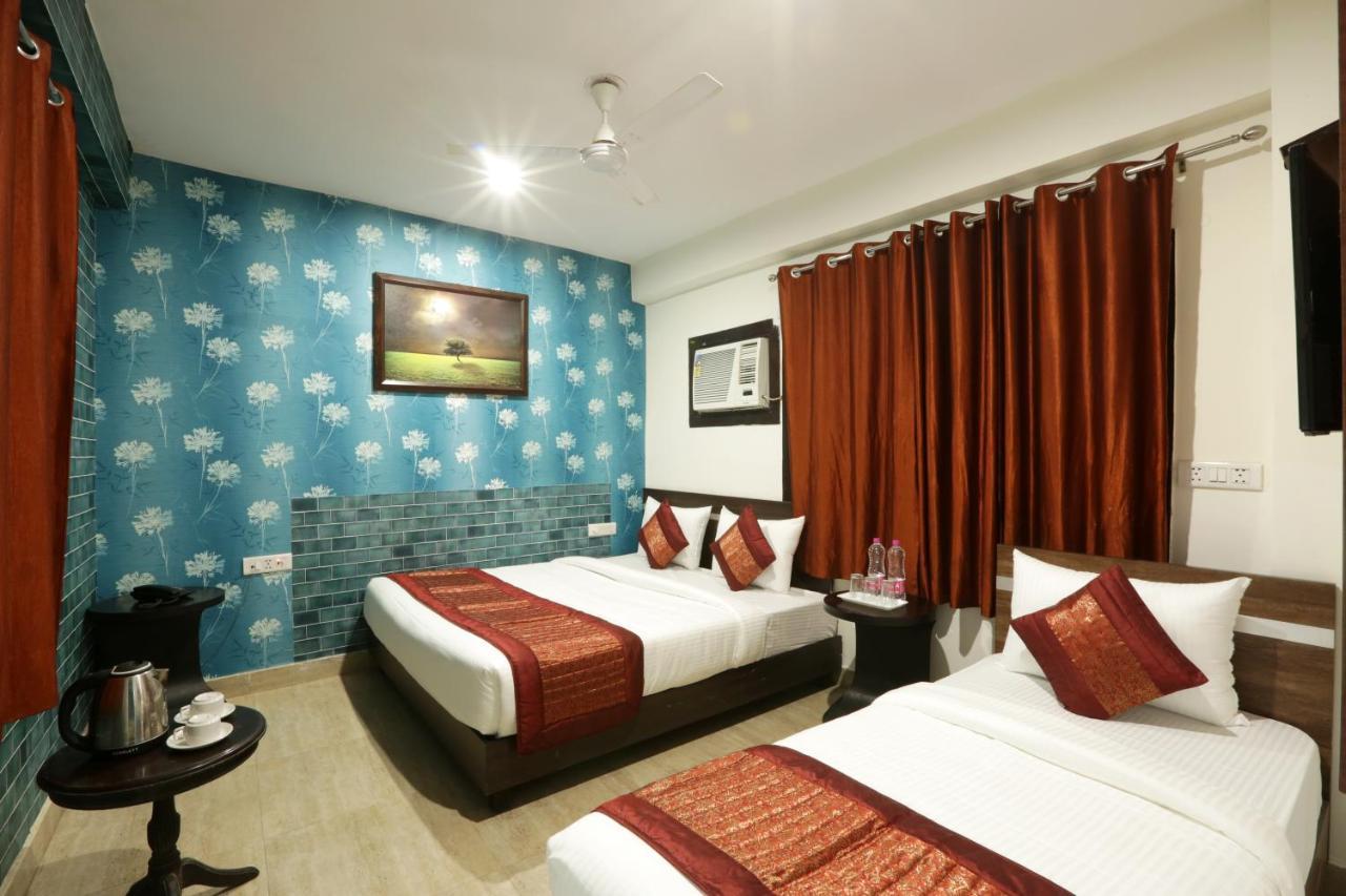Hotel Airport Star New Delhi Bagian luar foto