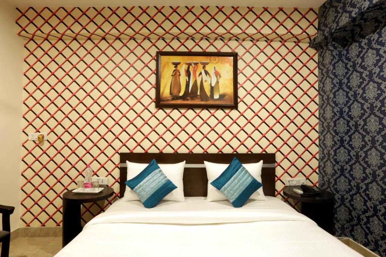 Hotel Airport Star New Delhi Bagian luar foto