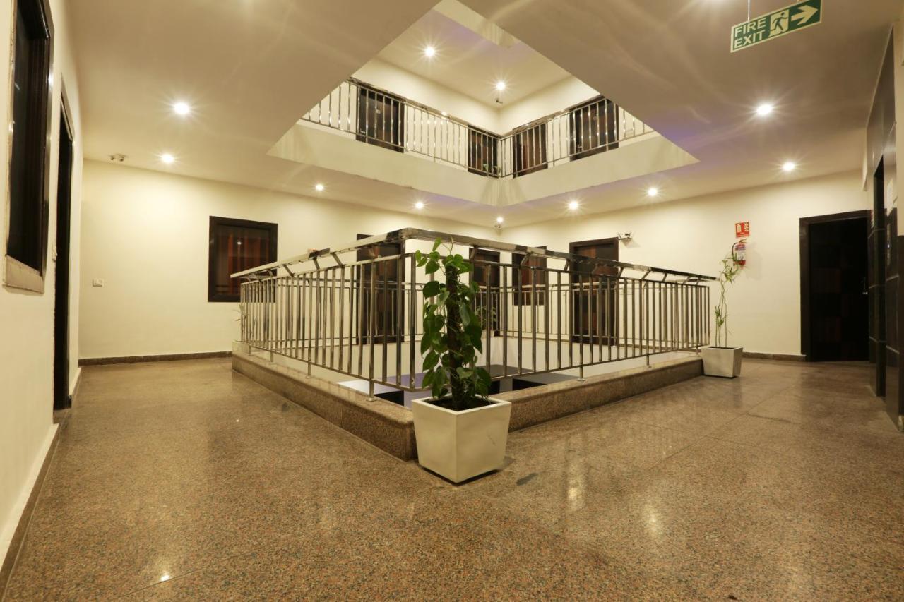 Hotel Airport Star New Delhi Bagian luar foto